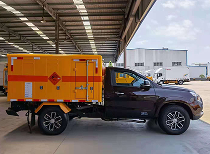 高安爆破器材运输车